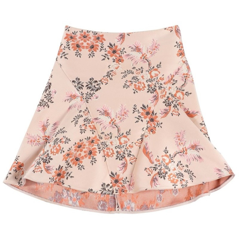 🆕 NWT Stella McCartney skirt in a soft blush pink with an elegant floral print.